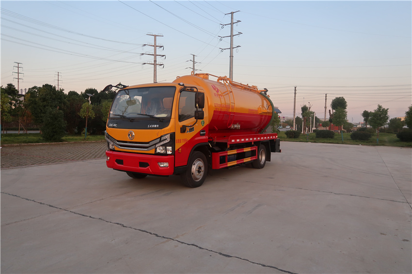 東風(fēng)多利卡10方管道疏通車|CLT5120GQWEQ6型清洗吸污車